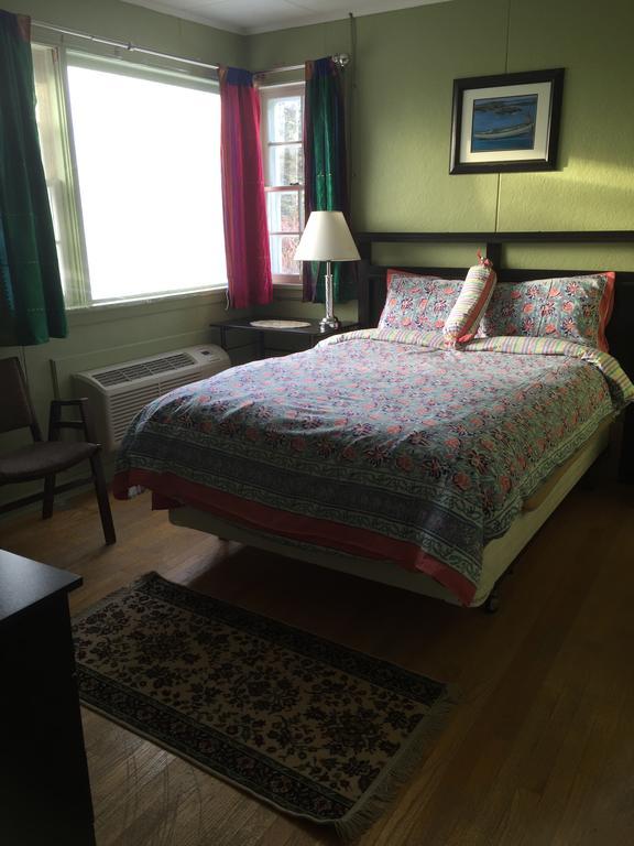 Meems Elliston B&B Bagian luar foto