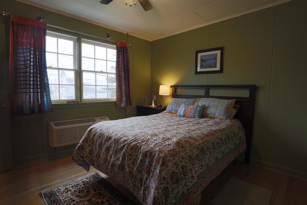 Meems Elliston B&B Bagian luar foto
