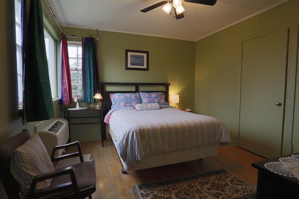 Meems Elliston B&B Bagian luar foto