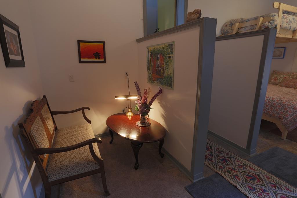 Meems Elliston B&B Bagian luar foto