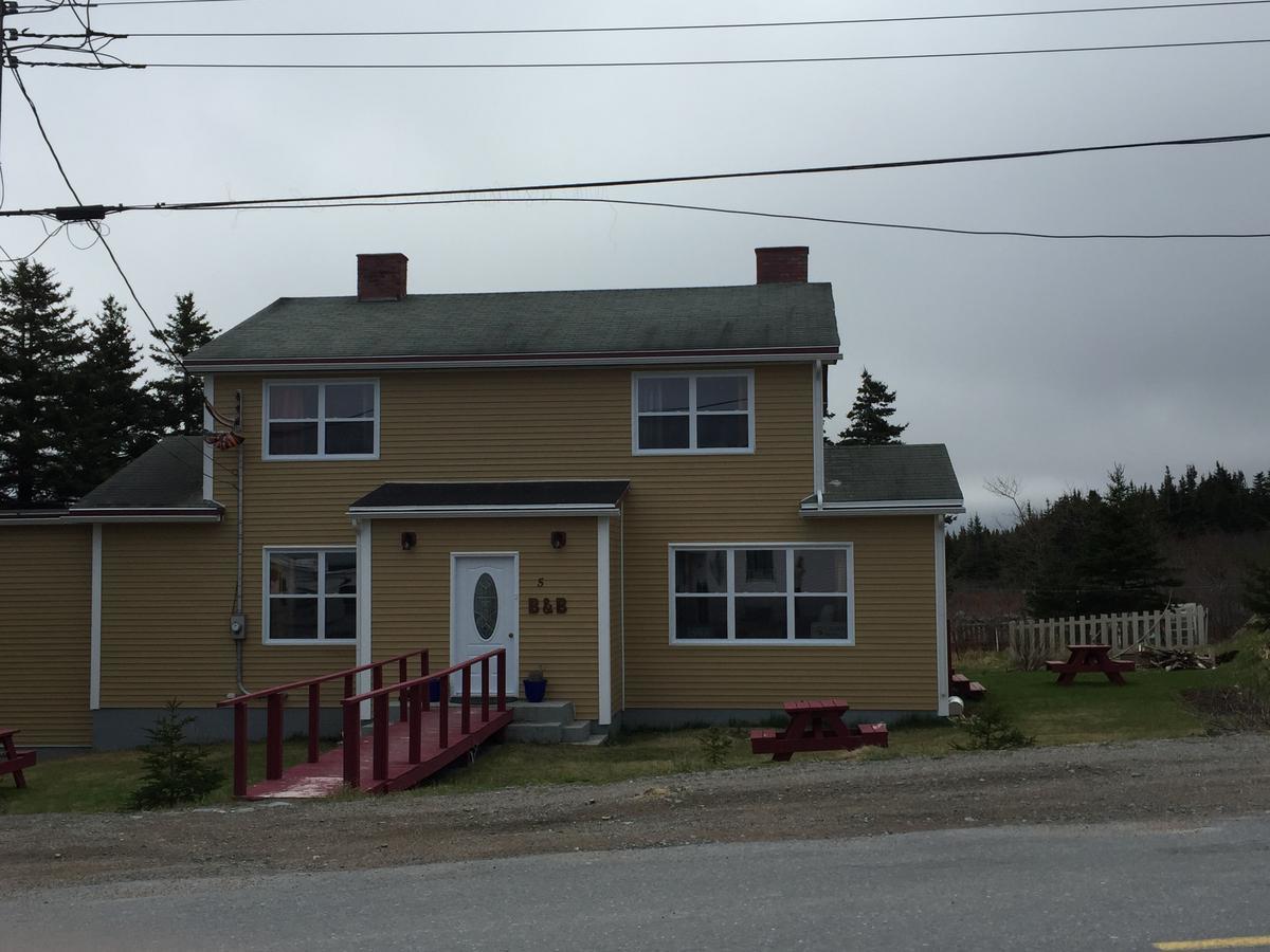 Meems Elliston B&B Bagian luar foto