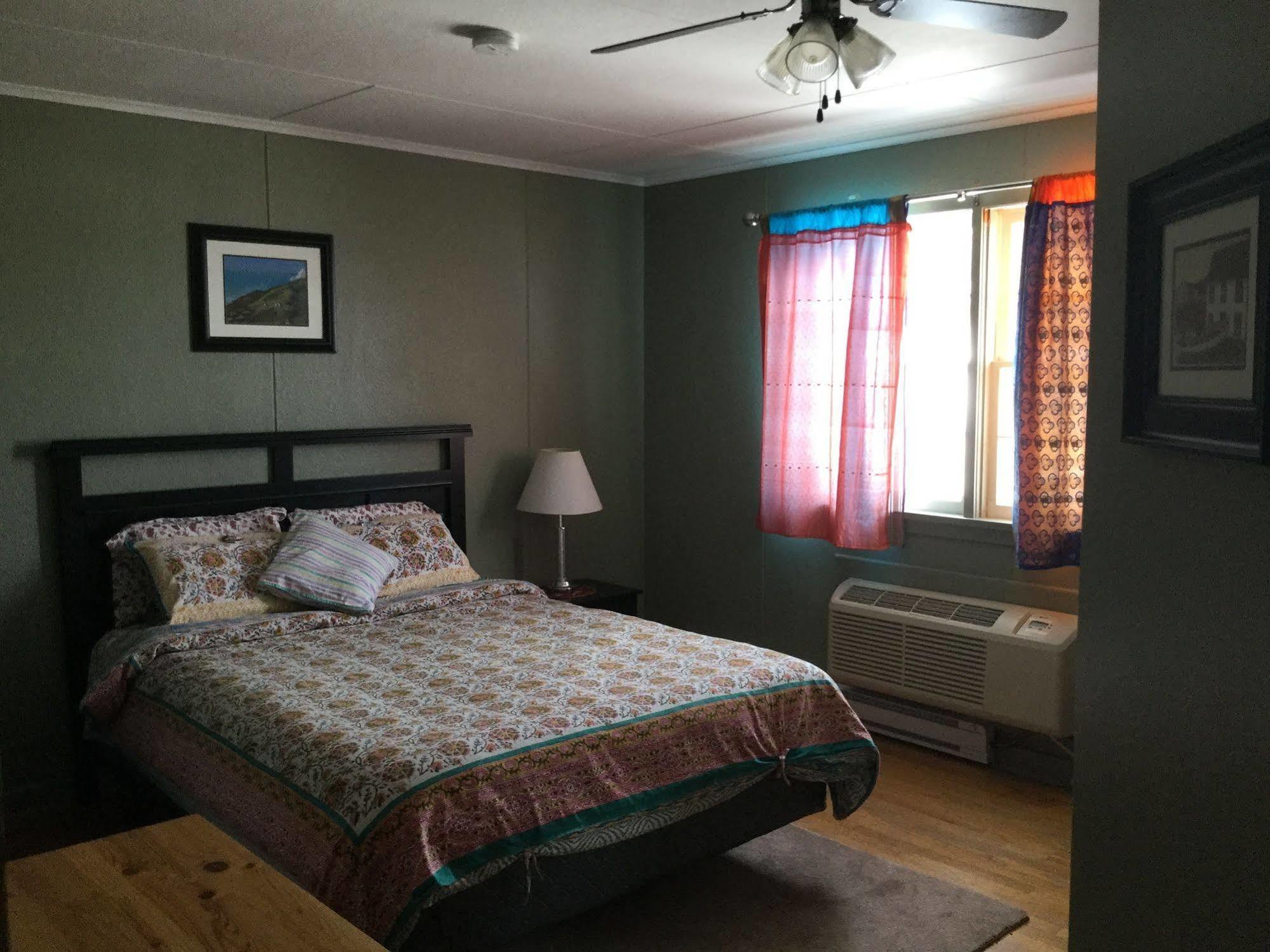 Meems Elliston B&B Bagian luar foto