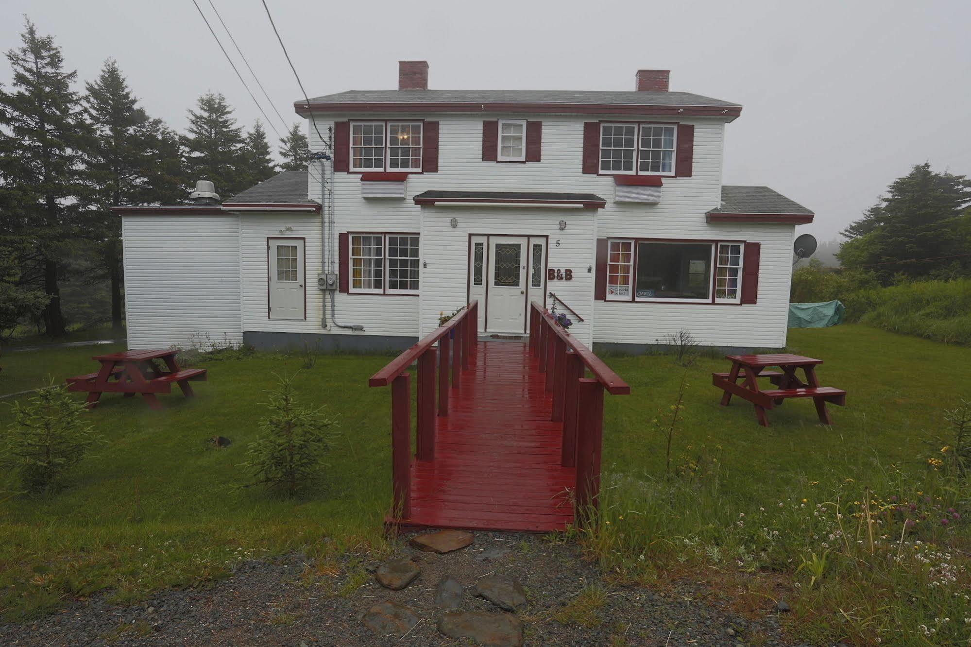 Meems Elliston B&B Bagian luar foto